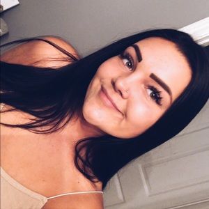 Meet your Posher, Madeline